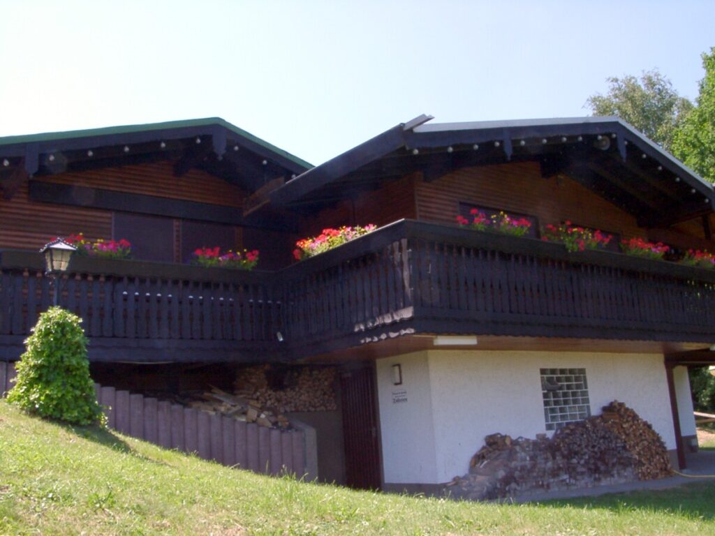 Skihütte Außenansicht